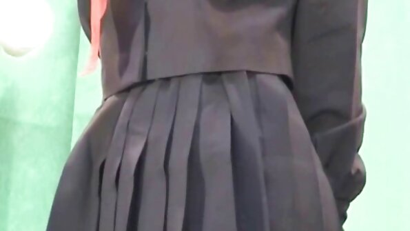 Petite babe lesz a seggét ingyen baszas szélesre egy kakas egy hardcore jelenet